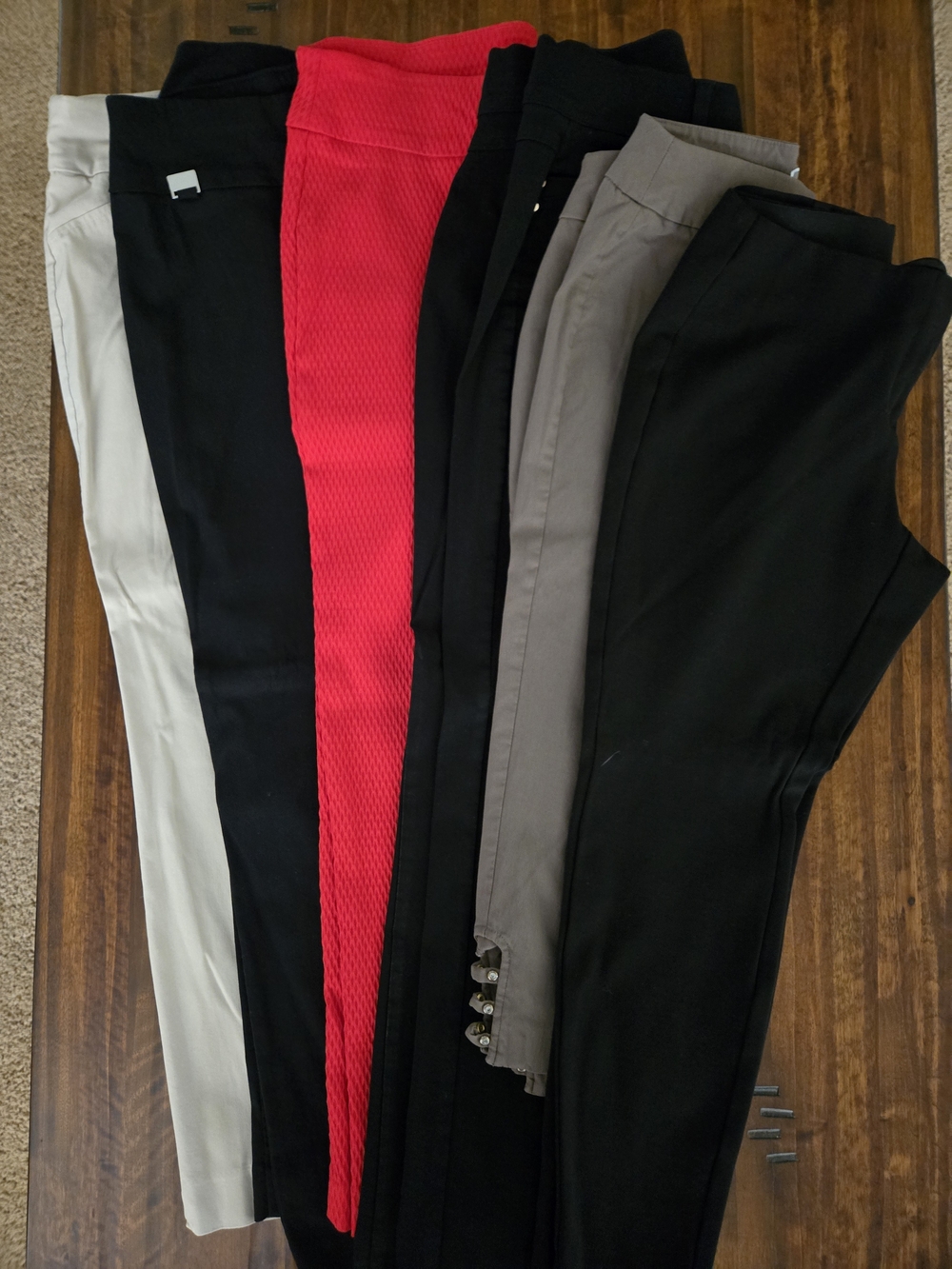 Lot Of 6 Capri/Ankle Stretch Pants